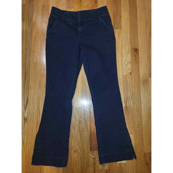 Maurices Mid Rise Flare Jeans Size 12R - Picture 1 of 4